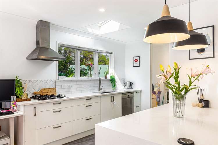 307 Huia Road Titirangi_11