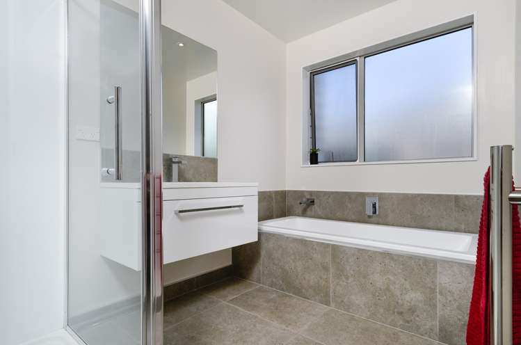 12 Bellamont Street Kumeu_16