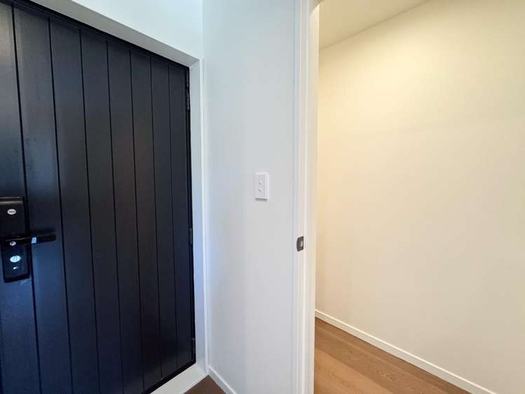 1/16 Molley Green Place 10044_5