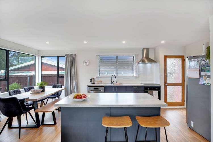 4 Roydon Drive Templeton_8