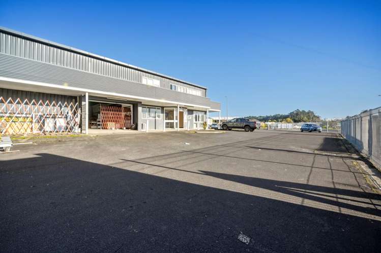132 Main Road Kumeu_13