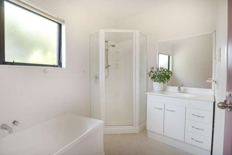 195 Holborn Drive Stokes Valley_15