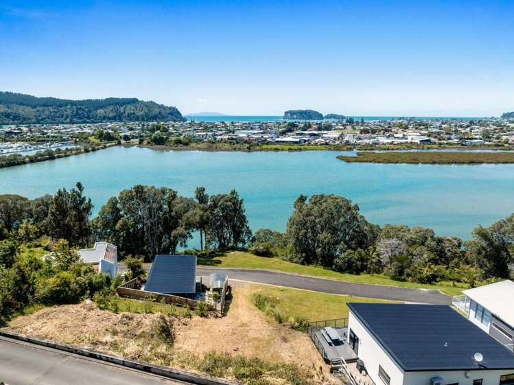 6/135 Waireka Place Whangamata_15