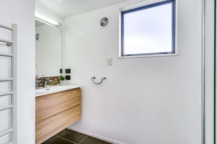 12 Patricia Place Harewood_11