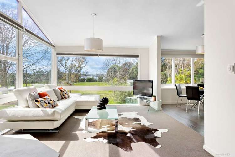 2/135 Exmouth Road Northcote_1