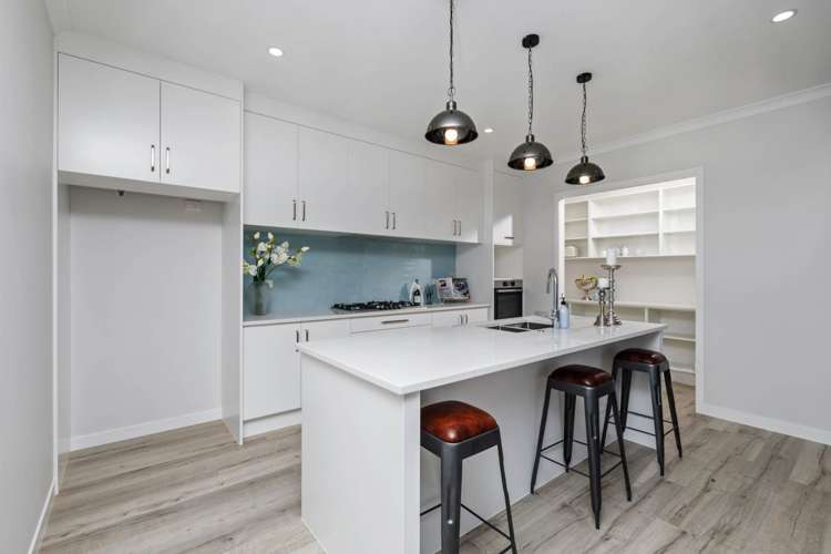 6 Percival Lane Silverdale_12