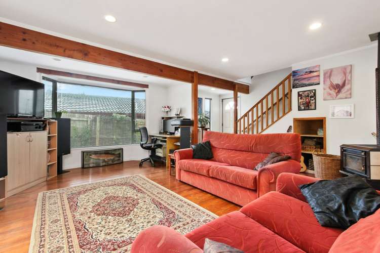 4 Skybird Place Glen Eden_1