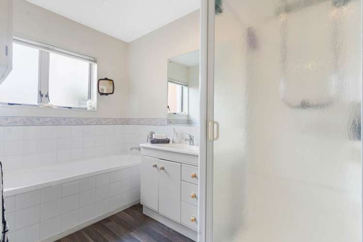 10 The Grove Red Beach_17