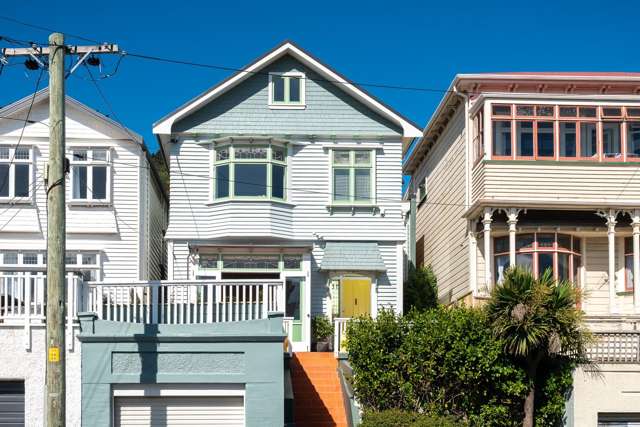 SUN, SPACE AND GARAGING IN THE HEART OF MT. VIC