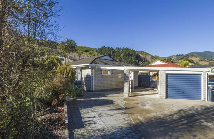 7 Majestic Way The Wood_12