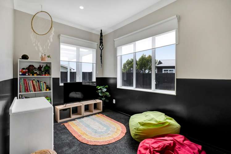 20 Maple Crescent Whalers Gate_20