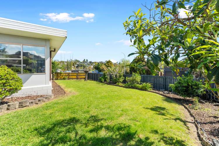 92 Takutai Avenue Half Moon Bay_21