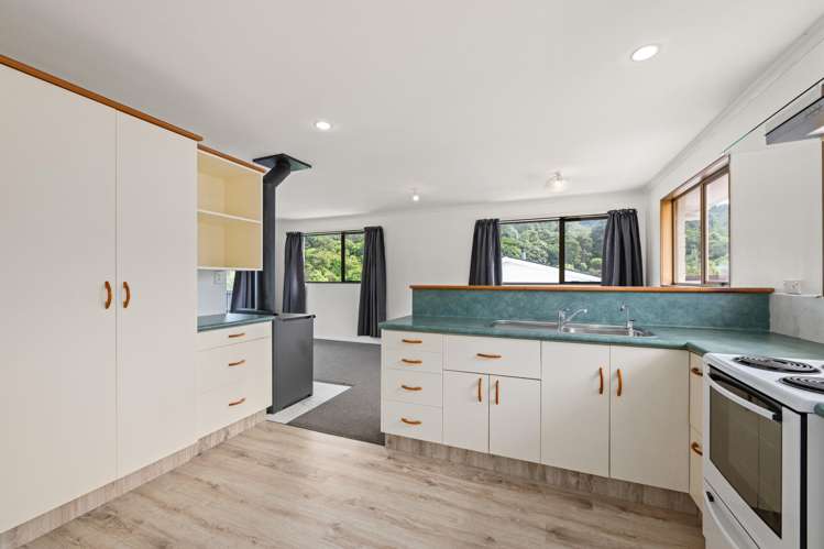 2-1A Leicester Street Picton_7