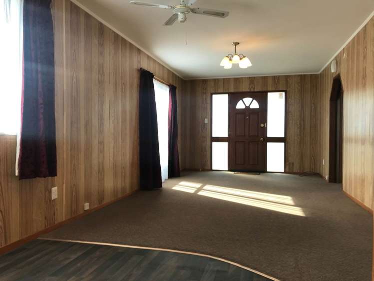 2/202 Waitemata Drive Ranui_5