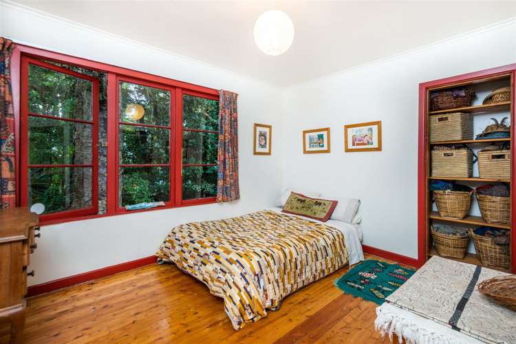 12 York Road Titirangi_11