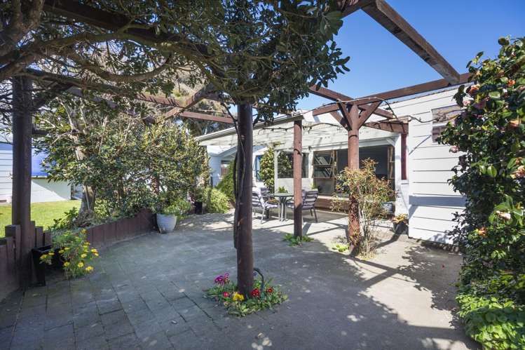 9 Chrystal Street Foxton Beach_14