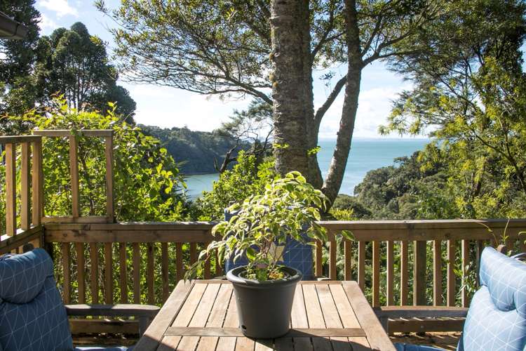 125 Laingholm Drive Laingholm_12