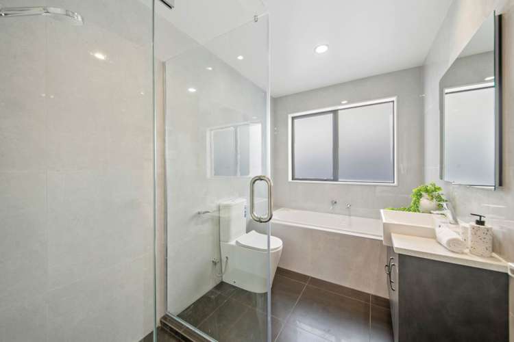 6 Koromeke Street Flat Bush_16