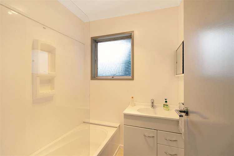 11 Temuri Place Glendene_10