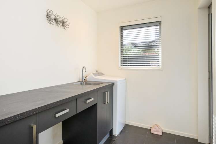 24 Liberty Grove Kelvin Grove_19