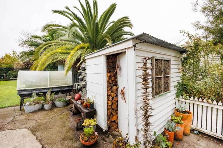 70 Savage Crescent West End_20