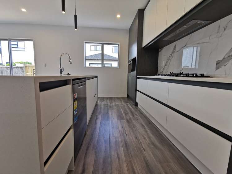 45 Toanui Road Hobsonville_2