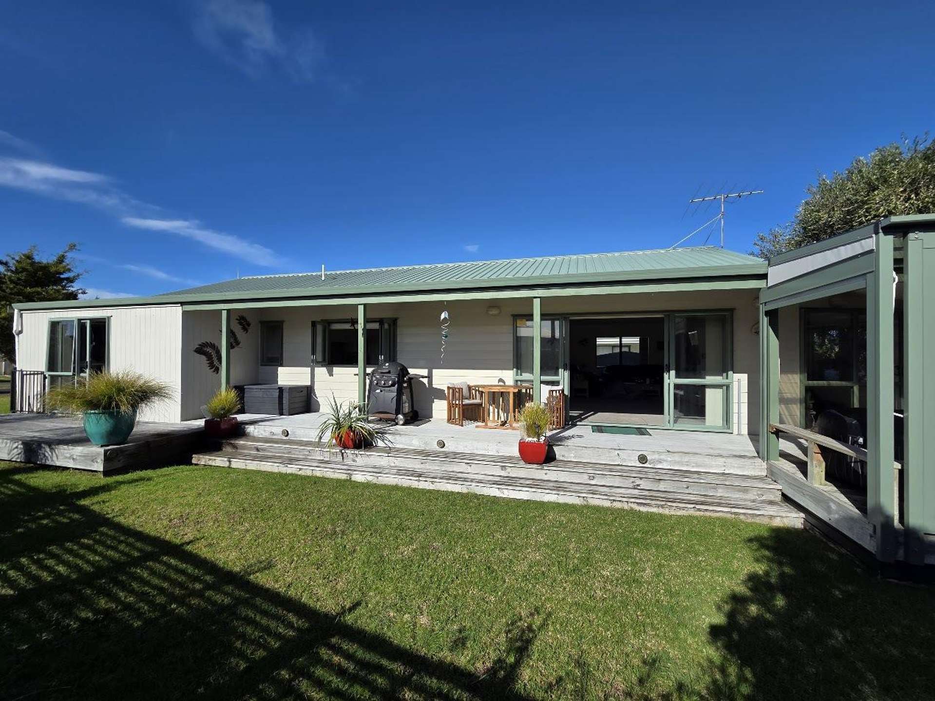 105 Castle View Road Matarangi_0
