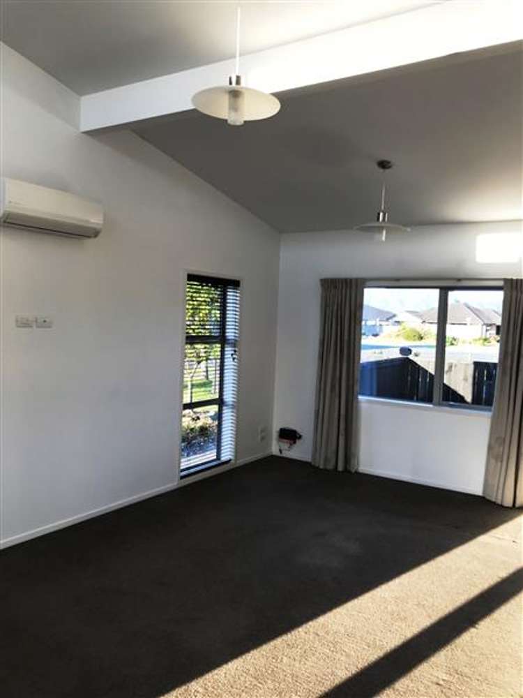 2 Kowi Lakes Drive One Tree Point_12