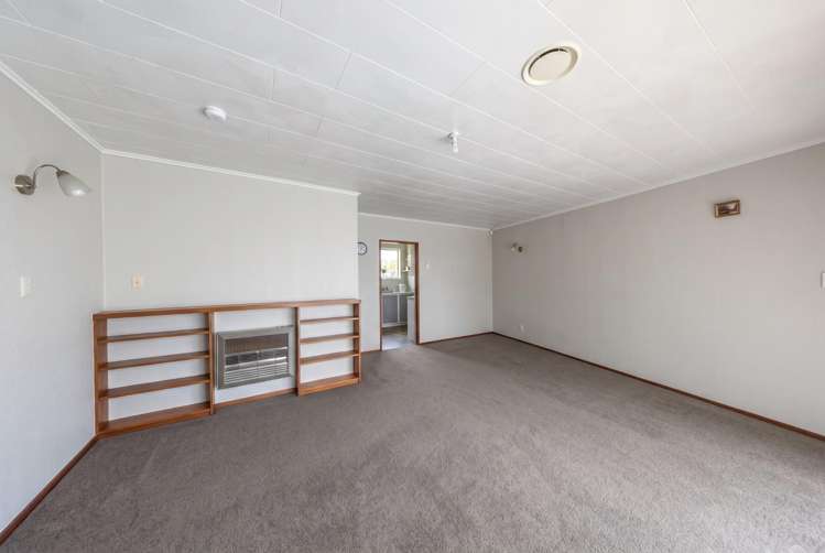 B/20 Falla Street Paraparaumu Beach_1