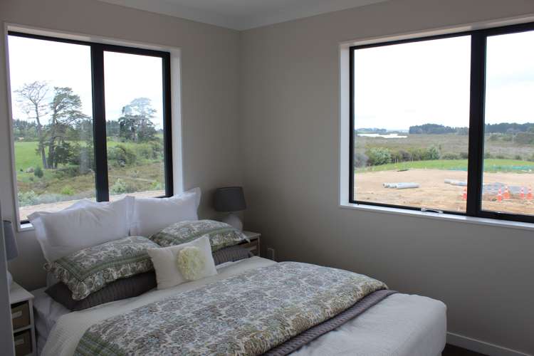 93 Naylors Drive Mangere_11