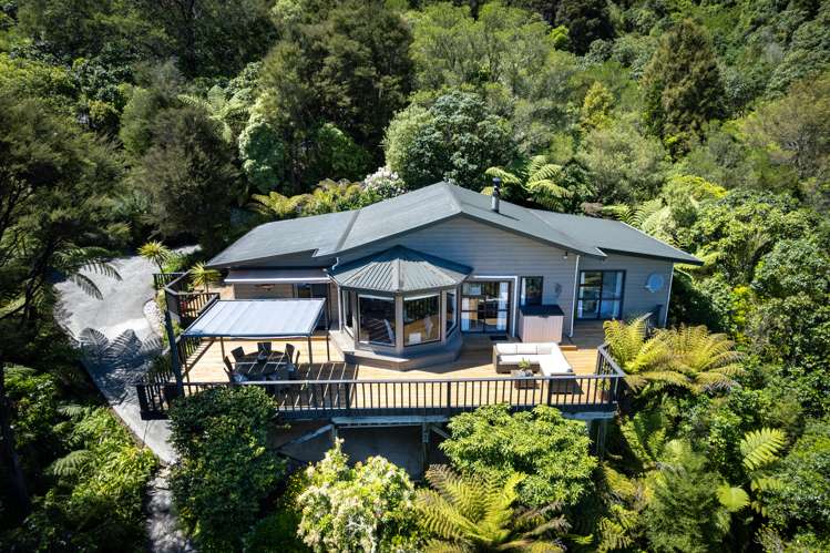 253 Queen Charlotte Drive Havelock_2