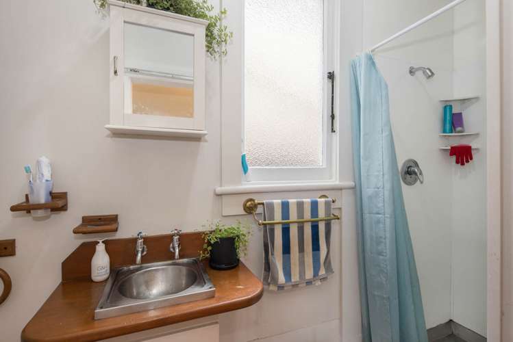 17 Hall Street Newtown_18