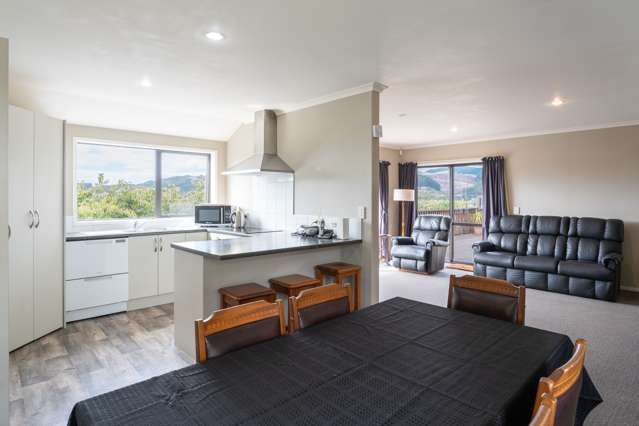 36 Turriff Crescent Porirua_4