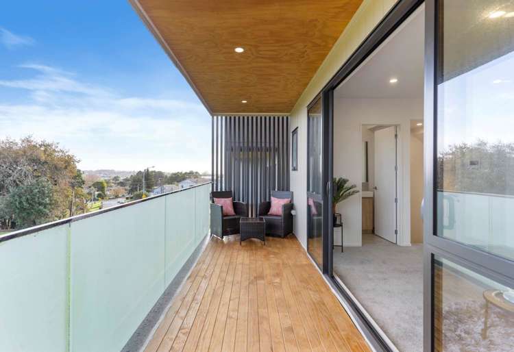 8/61 Clayburn Road Glen Eden_15