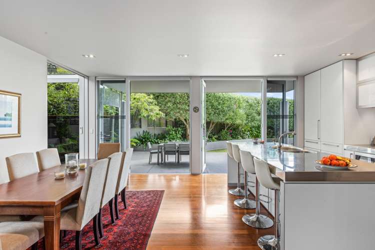 20 The Ritz Orewa_13