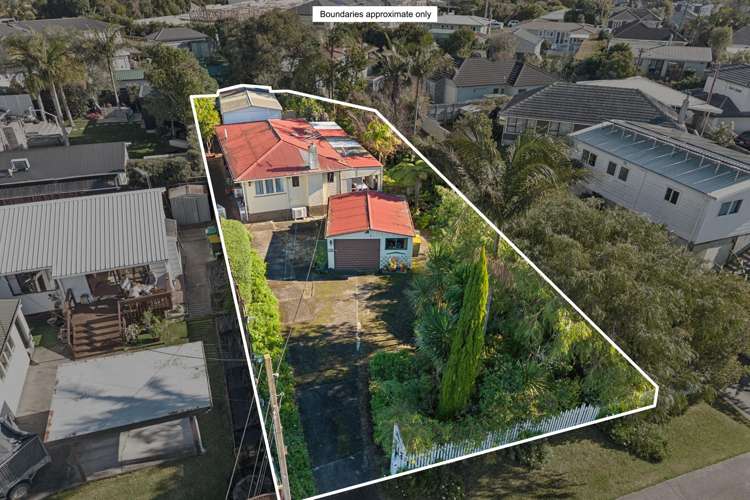 13 Ward Crescent Te Atatu Peninsula_15