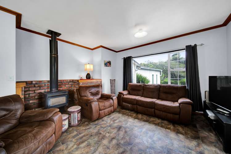 891 Bird Road Stratford_4