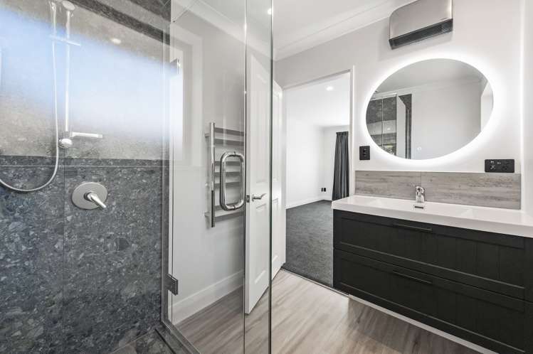 23 Date Crescent Aidanfield_13