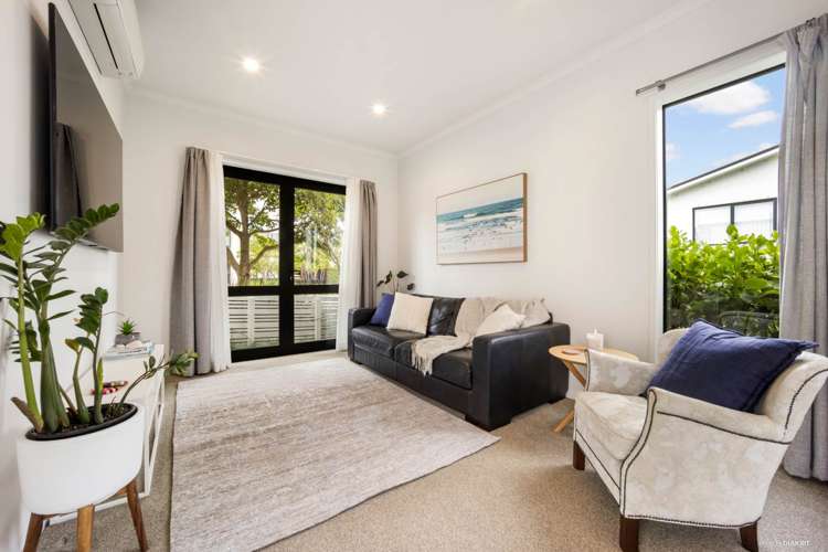 8 Saltmarsh Road Hobsonville_1