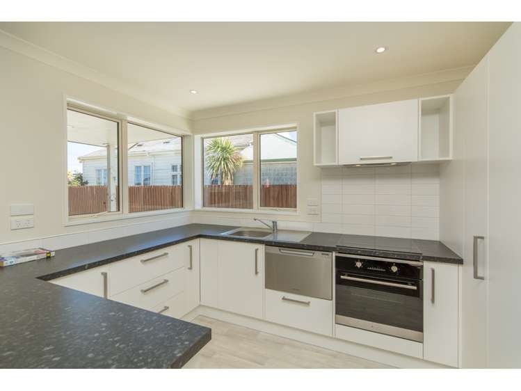 2/121 Marriotts Road North New Brighton_5