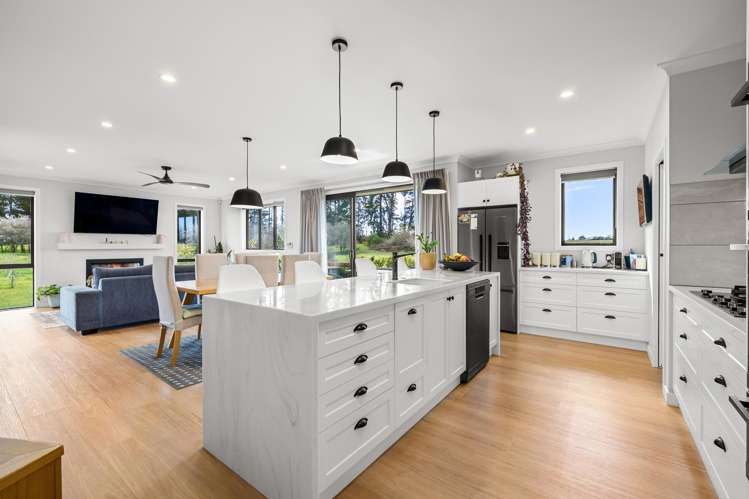 21 Copper Beech Road_2