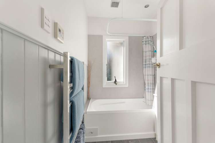 35 Cleveland Street Edgeware_17