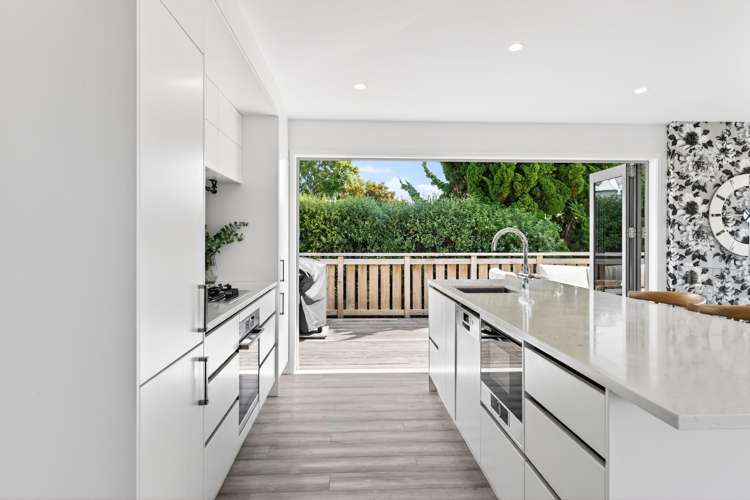 7 Enfield Road Hospital Hill_17