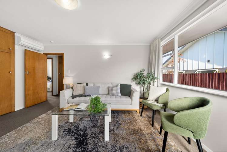 Flat 2/33 Eastling Street_2