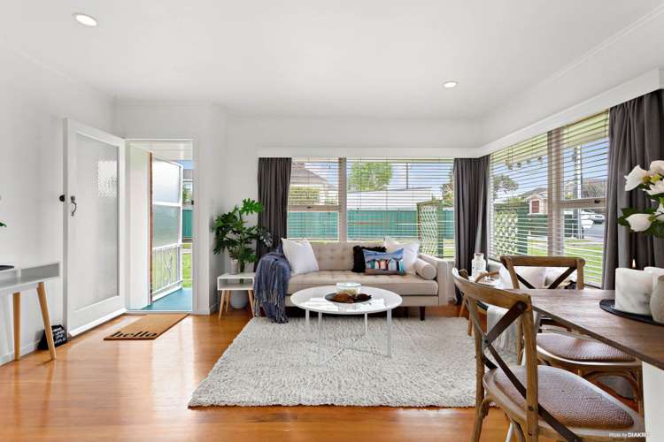 1/13 Creamer Avenue Belmont_9
