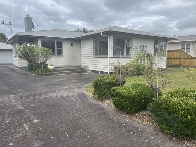 Spacious in Ruamahanga Cres