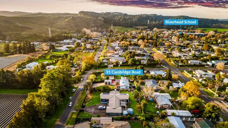 31 Cambridge Road Riverhead_19