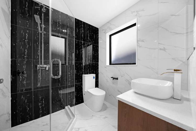 82 Koromeke Street Flat Bush_24