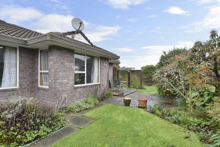 1/7 Palamino Place Woolston_17