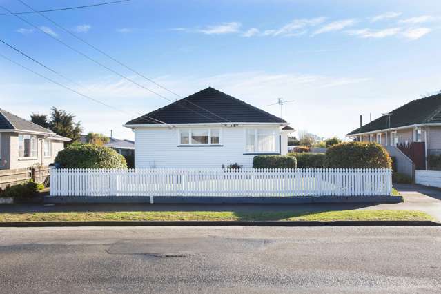 33 Vancouver Crescent Wainoni_1